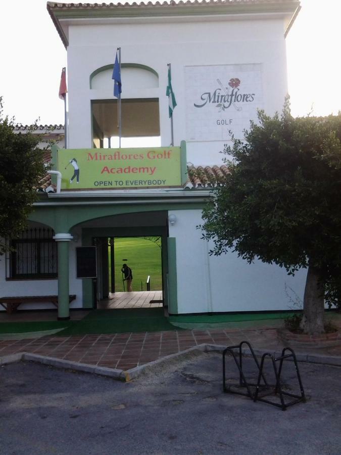 Apt 1 Ch Costa Del Sol Sitio De Calahonda Dans Maison D'Hote Entree Independante 미하스 외부 사진